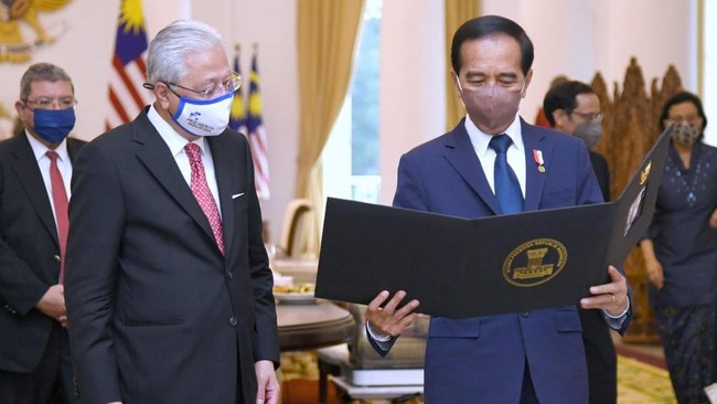 Indonesia dan Malaysia resmi menandatangani MoU penerimaan dan perlindungan pekerja migran Indonesia (PMI) di sektor domestik atau asisten rumah tangga (ART).