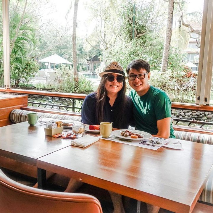 <p>10 bulan menikah, Regina positif hamil. Sebelum hamil, Regina sudah mempersiapkan diri untuk menjalani pola hidup sehat atas panduan dokter Cissie Nugraha. (Foto; Instagram @ivanova.regina)</p>