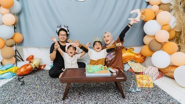 INTERAKSI RIRIE &amp; AYUS