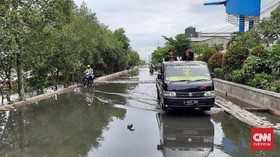 Sempat Surut, Banjir Rob di Muara Baru Jakarta Utara Kembali Naik