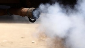 Airlangga: Knalpot Mobil Diesel Mesti Dipupuk Kurangi Emisi