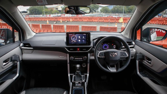 Penempatan setir mobil sebelah kanan di Indonesia dipengaruhi penjajah Belanda.