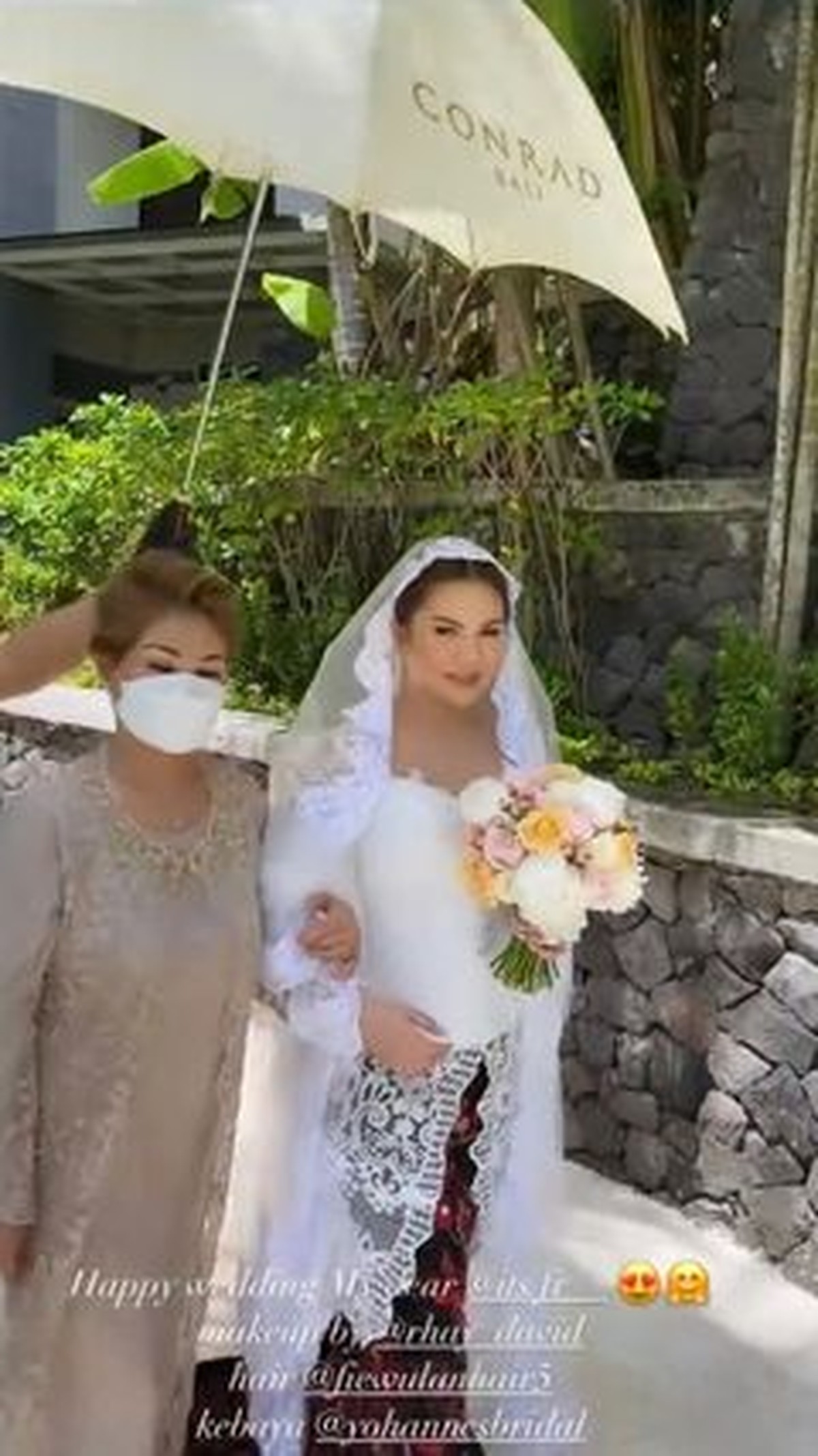 Miller Khan akhirnya resmi menikahi sang kekasih Farina Rebecca di resort mewah di Bali secara tertutup&period; Yuk intip&excl;