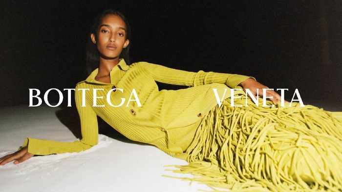 Bottega Veneta Sukses Raih Pendapatan hingga Ratusan Juta Euro, Daniel Lee Selaku Creative Director Justru Memilih Mundur! Bottega Veneta Sukses Raih Pendapatan hingga Ratusan Juta Euro, Daniel Lee Selaku Creative Director Justru Memilih Mundur!