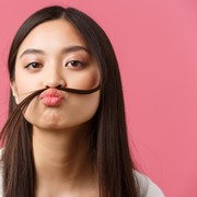 Gaslighting Nggak Hanya Dilakukan Pasangan, Hati-hati Teman Bisa Melakukannya Juga!