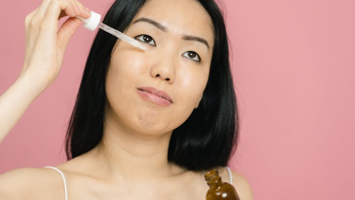 5 Kandungan Skincare yang Bagus Digunakan Bersamaan untuk Atasi Masalah Kulit Wajah