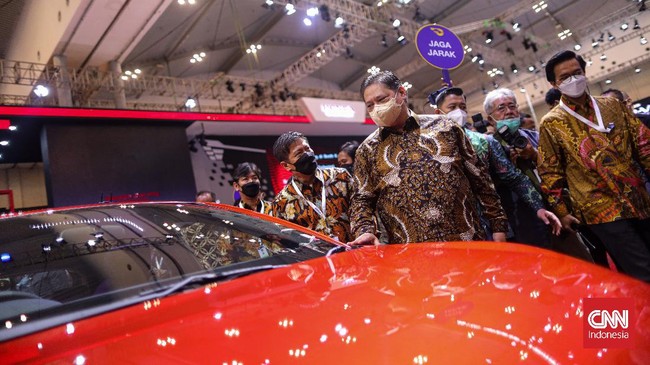 Target penjualan mobil baru yang ditetapkan Gaikindo sebesar 750 ribu unit, pemerintah sebut bisa tembus 850 unit.