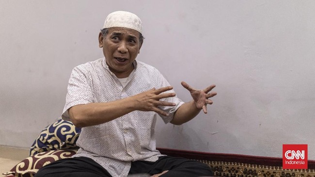 Yahya Cholil Staquf mengungkapkan fenomena banyak orang yang mengaku Nahdlatul Ulama (NU) bisa menjabat bupati hingga calon wakil presiden.