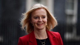 Liz Truss Terpilih Jadi PM Inggris Pengganti Boris Johnson