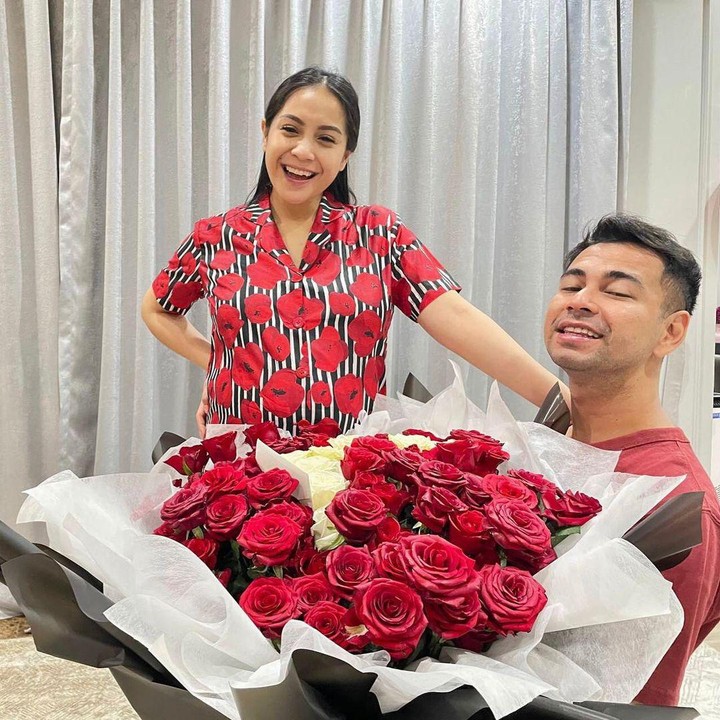 <p>Kita doakan semoga persalinan anak kedua Raffi dan Nagita berjalan dengan lancar ya, Bunda. (Foto: Instagram @raffinagita1717)</p>