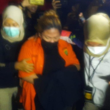 Jadi Tersangka, Anak Nia Daniaty Resmi Ditahan Polisi