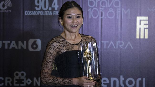 Aktris dan presenter Marissa Anita menggugat cerai suaminya, Andrew Trigg, ke Pengadilan Negeri Jakarta Pusat.