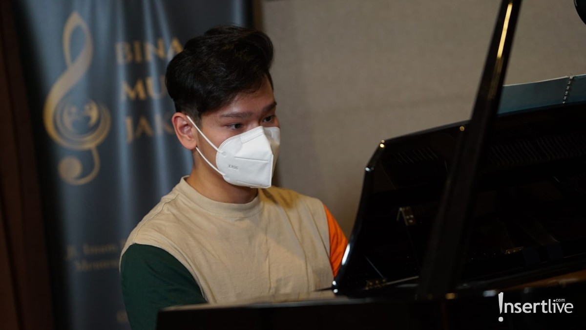 Indonesia Mencari Bakat 2021 telah memasuki babak eliminasi&comma; Rizal Liannto pun tampak serius menjalani latihan&period; Yuk intip&excl;