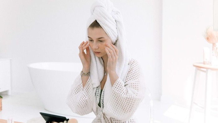 5 Kebiasaan Baik yang Dapat Memperkuat Skin Barrier