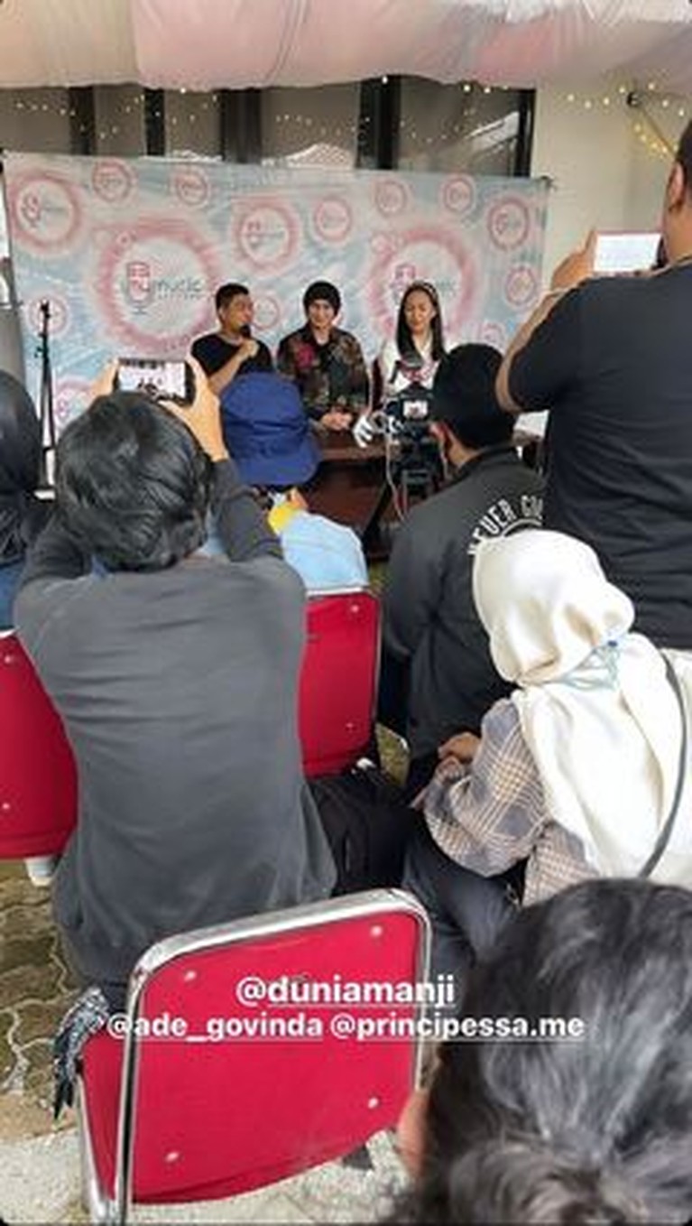 7 Potret Terbaru Anji usai Jalani Rehabilitasi Kasus Narkoba Anji telah selesai jalani rehabilitasi usai terjerat kasus narkoba di RSKO Cibubur, Jakarta Timur. Yuk intip potret terbarunya!