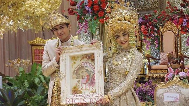 Ria Ricis Dropped After the Marriage, Oki Setiana Dewi revealed her condition