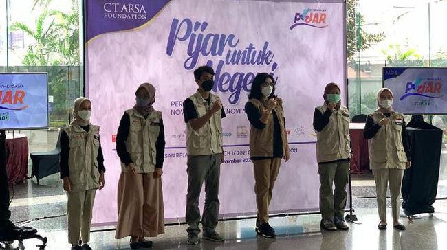 CT Arsa Foundation Berangkatkan 5 Relawan Pijar ke Pelosok Nusantara CT Arsa Foundation memberangkatkan lima relawan Program Pergi Mengajar (Pijar) untuk mengajar di berbagai di pelosok Indonesia.