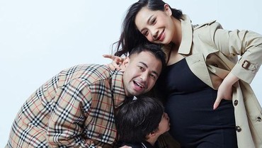 img-title Nagita Slavina Segera Lahiran, Rafathar Cemburu Ingin Balik Jadi Bayi