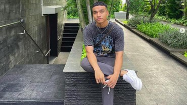img-title Debut di Film 'Sri Asih', Fadly Faisal Bangga Main Bareng Aktris-Aktor Hebat