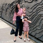 Kompak Modis Sekeluarga, Intip Bisnis Fashion Alice Norin yang Ramaikan Tren Baju Kembar Ibu Anak