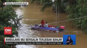 VIDEO: Ibu Bersalin di Tengah Banjir Sintang