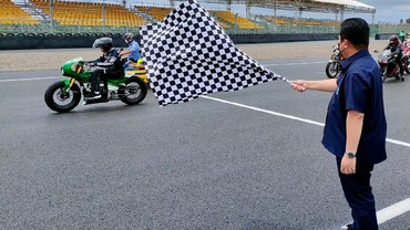 Resmikan Sirkuit Mandalika, Ini Motor Pribadi yang Ditunggangi Jokowi