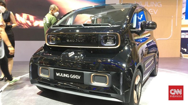 Wuling mengatakan bakal memproduksi dan menjual mobil listrik mungil di Indonesia tahun ini.