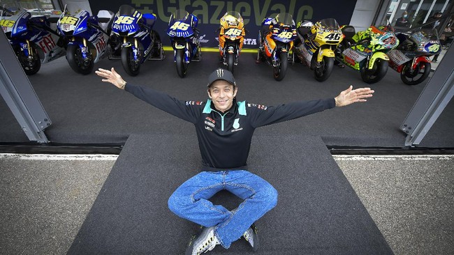 Valentino Rossi akan pensiun dari usai MotoGP Valencia. The Doctor bakal mewariskan sejumlah rekor fantastis yang bisa abadi di kelas paling elite ini.