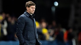 Carragher: Gerrard ke Aston Villa Bukan Demi Liverpool