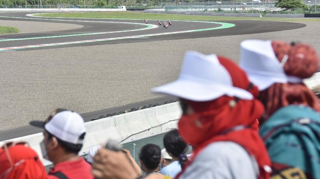 Garuda Indonesia akan menambah frekuensi penerbangan menuju Lombok, NTB, dalam rangka mendukung gelaran WSBK di Sirkuit Mandalika.