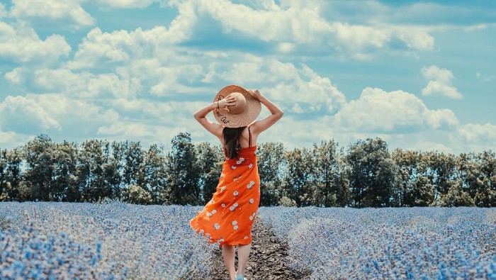 Ingin Memakai Dress di Cuaca Panas? Berikut Model yang Bisa Dijadikan Referensi