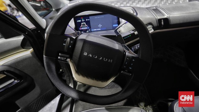 Wuling membuka pemesan dengan harga khusus untuk MPV Cortez, Almaz dan low MPV Confero.