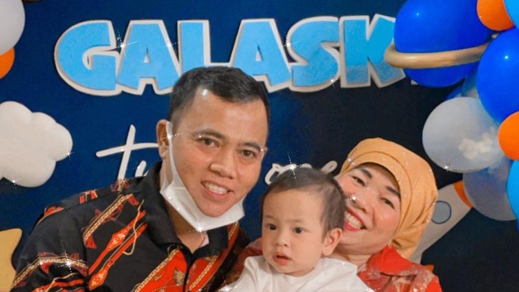 Momen Bahagia Ibunda Bibi Andriansyah Saat Kulineran Bareng Mendiang Vanessa Angel Momen Bahagia Ibunda Bibi Andriansyah Saat Kulineran Bareng Mendiang Vanessa Angel