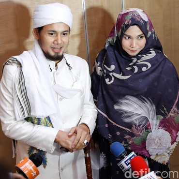 Digoyang Isu Cerai karena Jarang Unggah Foto Suami, Puput Melati: Aku Lagi...