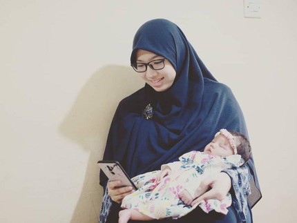 Kiat Sukses Dewi Nur Aisyah S3 di Inggris, Bawa Anak Tanpa Pengasuh