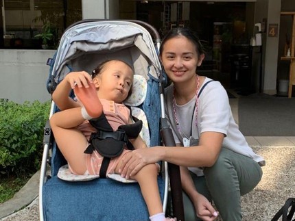 5 Potret Kabar Terbaru Joanna Alexandra yang 'Menghilang' Sejak Suami Meninggal