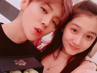img-title Benarkah Luhan eks EXO & Guan Xiaotong Terlibat Konflik Jelang Pernikahan?
