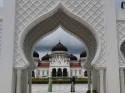 7 Masjid Terbesar di Asia Tenggara, Ada di Jakarta hingga Solo