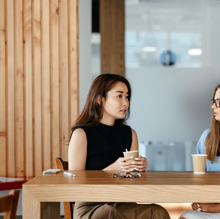 Memotong Pembicaraan