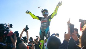 Salute The Master, Salute The Doctor, Salute Valentino Rossi