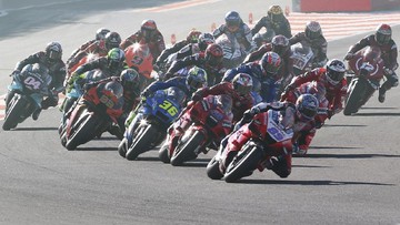 Pembalap MotoGP Karantina 24 Jam Usai Tiba di Mandalika Seluruh pembalap MotoGP 2022 harus menjalani karantina selama 24 jam usai tiba di Bandara Internasional Lombok.