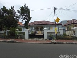 Ternyata Ini Alasan Rumah Peninggalan Belanda Punya 2 Kamar di Depan