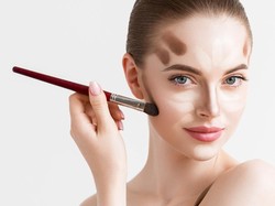 Wajah Bisa Terlihat Beda Cuma dengan Makeup, Begini Triknya