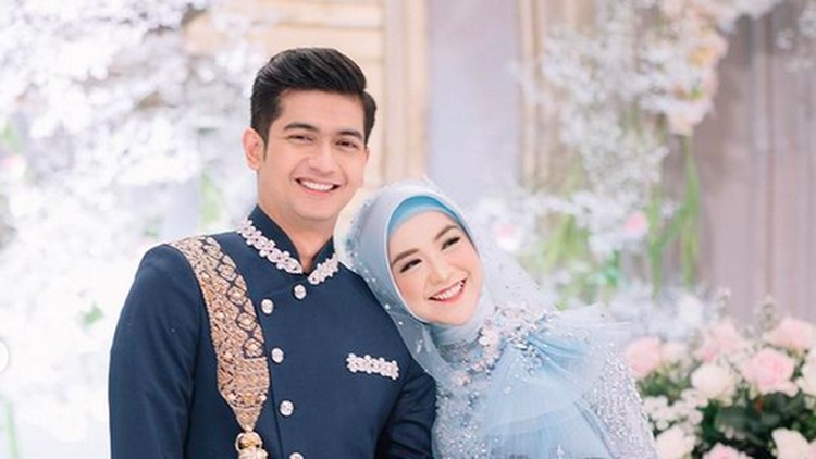 Pernikahan Ria Ricis dan Teuku Ryan Pernikahan Ria Ricis dan Teuku Ryan
