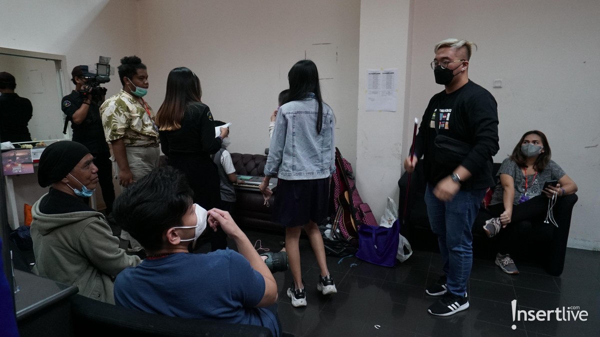 Sebelum beraksi menampilkan yang terbaik di panggung eliminasi&comma; para peserta pun melakukan rehearse&period; Yuk intip potretnya&excl;