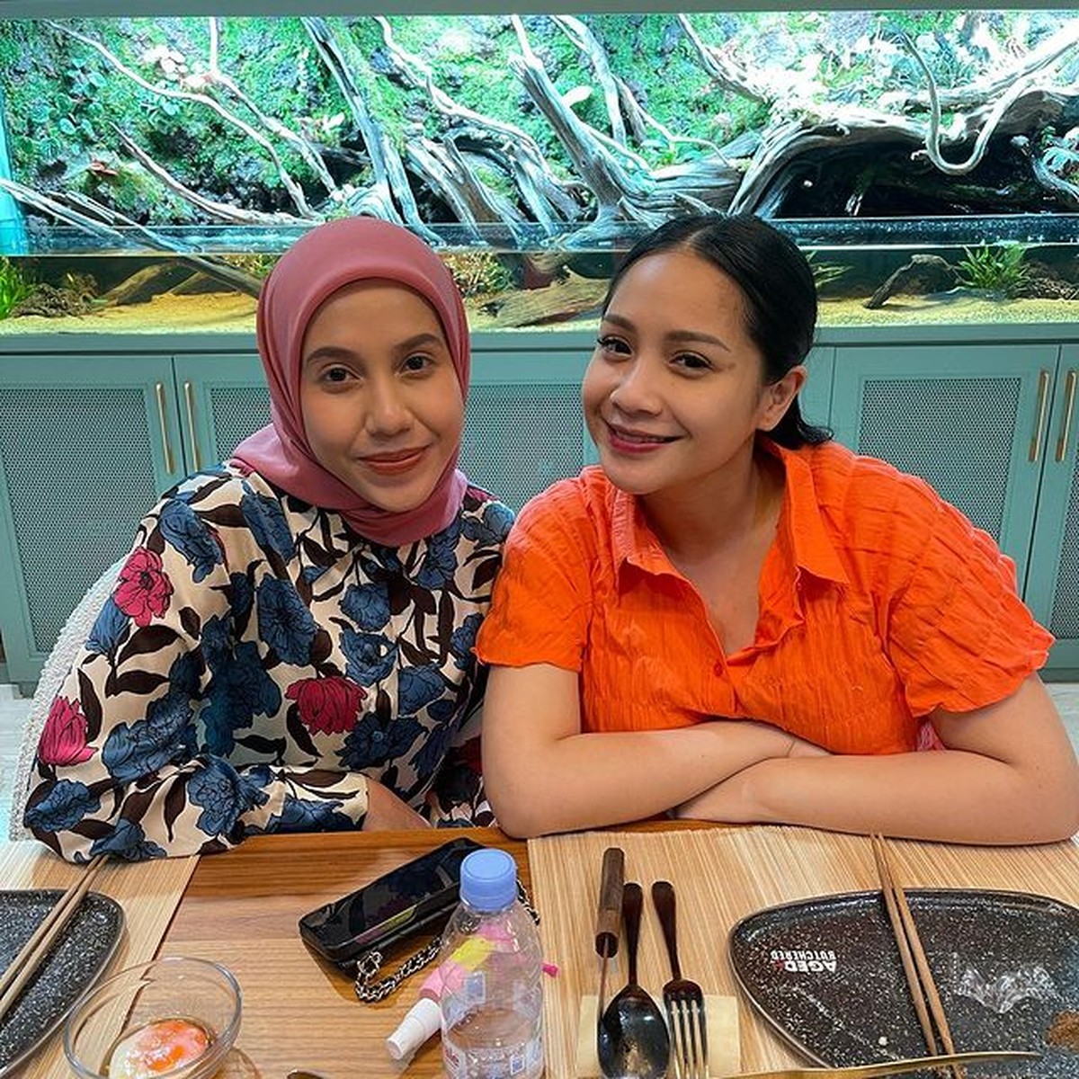 Unggahan terbaru Raffi Ahmad terlihat Kaesang Pangarep dan Nadya sedang berkunjung ke rumahnya&period; Yuk intip potretnya&excl;