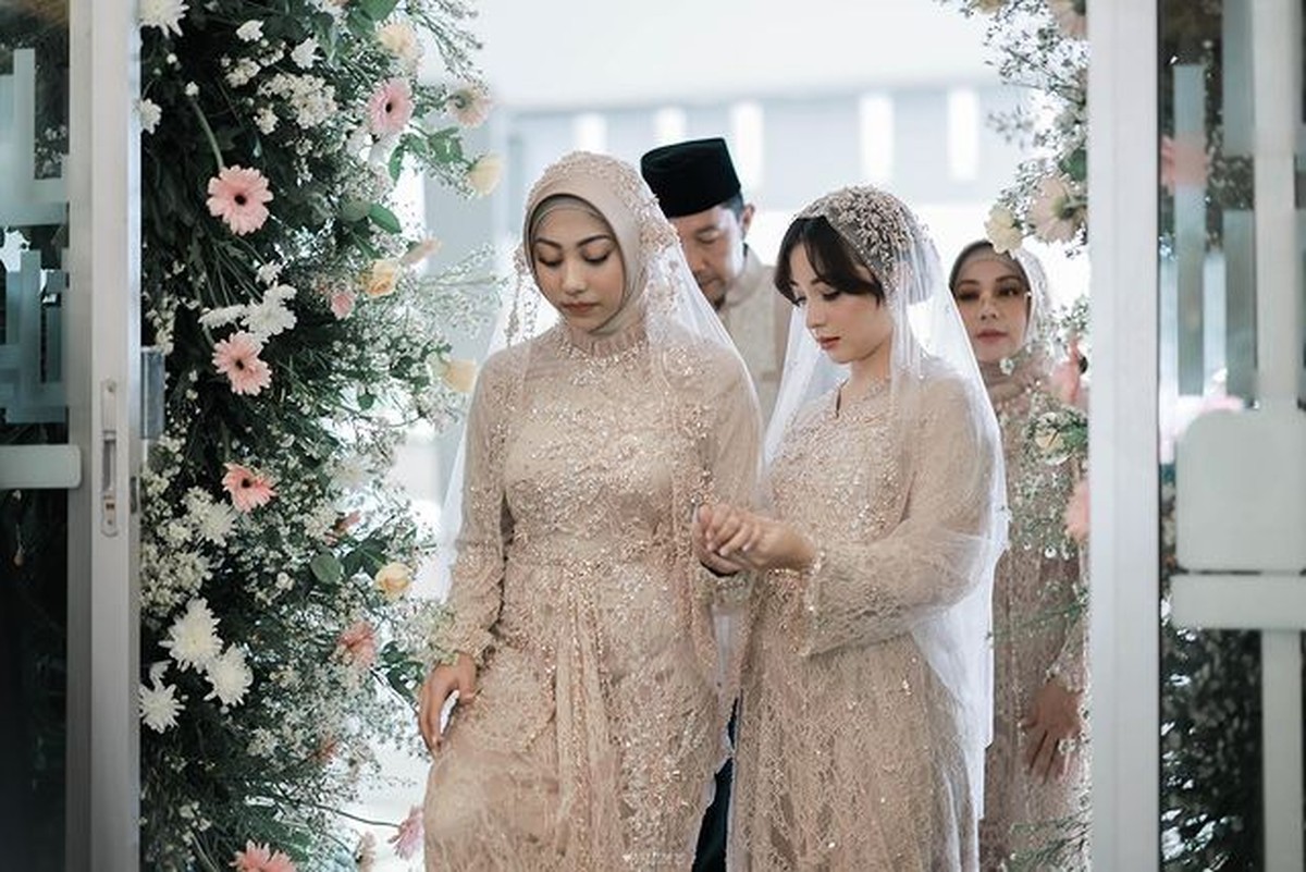 Adik Nikita Willy&comma; Nona Willy sebentar lagi akan menyusul sang kakak ke jenjang pernikahan&period; Yuk intip momen haru pengajiannya&excl;