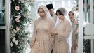 7 Potret Pengajian Jelang Pernikahan Nona Willy Adik Nikita Willy Adik Nikita Willy, Nona Willy sebentar lagi akan menyusul sang kakak ke jenjang pernikahan. Yuk intip momen haru pengajiannya!
