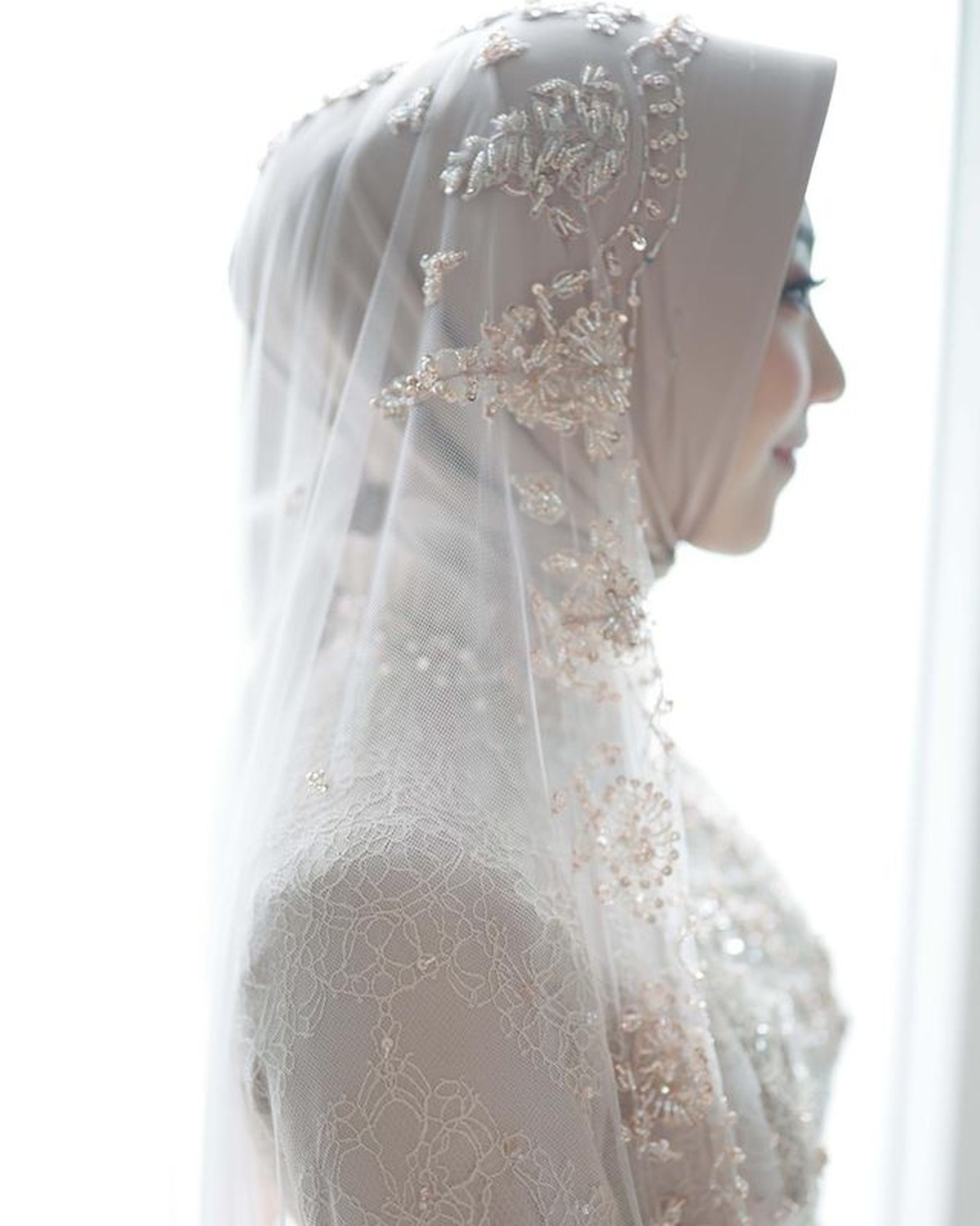 Adik Nikita Willy&comma; Nona Willy sebentar lagi akan menyusul sang kakak ke jenjang pernikahan&period; Yuk intip momen haru pengajiannya&excl;