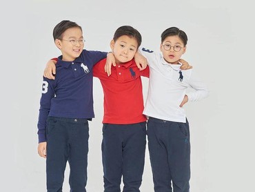Penampilan Kembar 3, Daehan, Minguk, dan Manse yang Jadi Sorotan